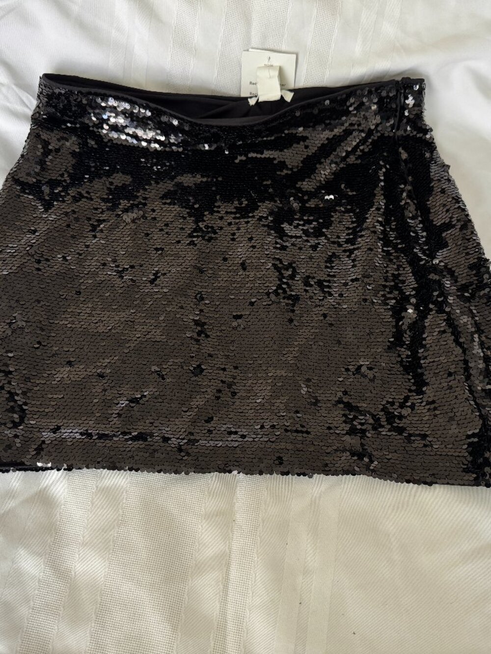 NWT H&M Black Sequin Mini Skirt Size Small ✨